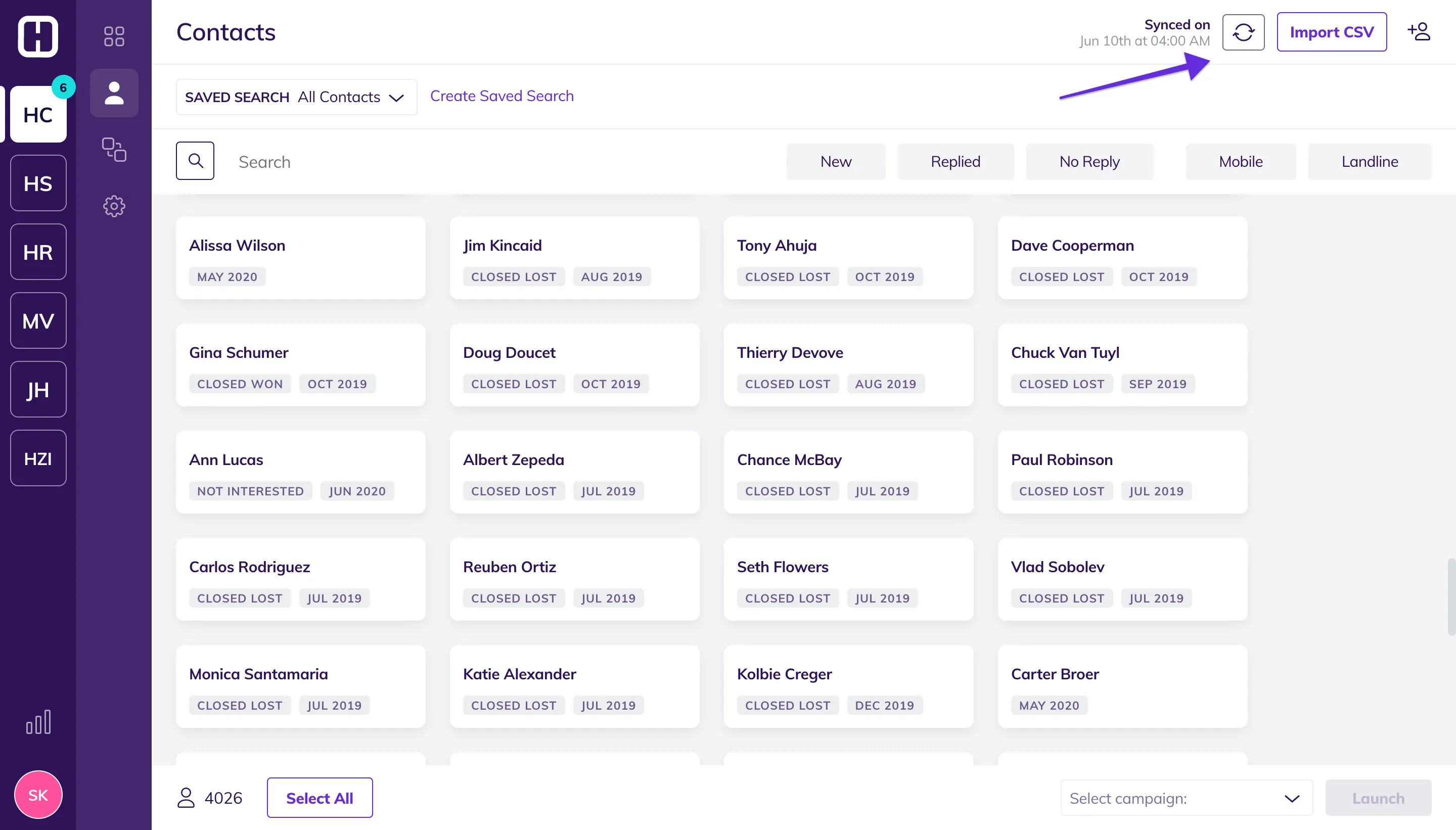 contacts page with an arrow pointing to the sync button